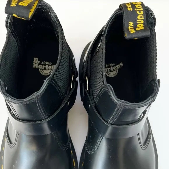 DR. MARTENS WINCOX SMOOTH LEATHER BUCKLE MOTO CHELSEA BOOTS Size 6 Women’s