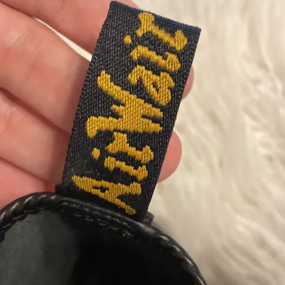 Dr.Martens  Air Wair with sole bouncing 🥾 size 8M BNWOT please see all photos