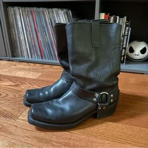 Durango Mens Harness Motorcycle boots size 11D Black