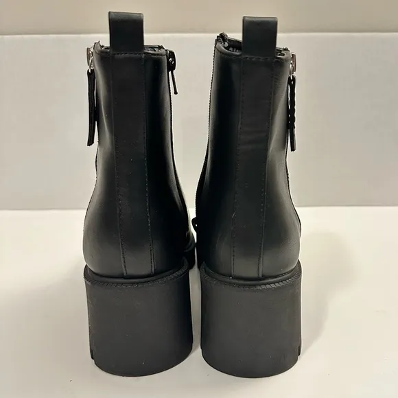 DV Dolce Vita Women's &quot;NWOT&quot; Nicola Booties Size 10