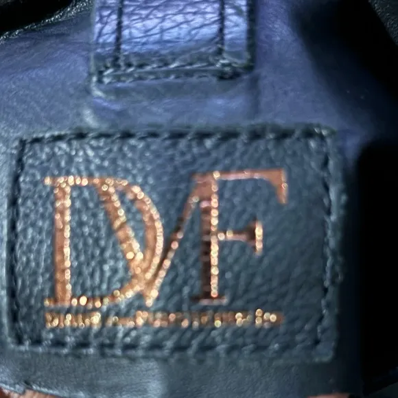 DVF DIANE VON FURSTENBURG Safari Moto Leather Boots black side buckles size 8