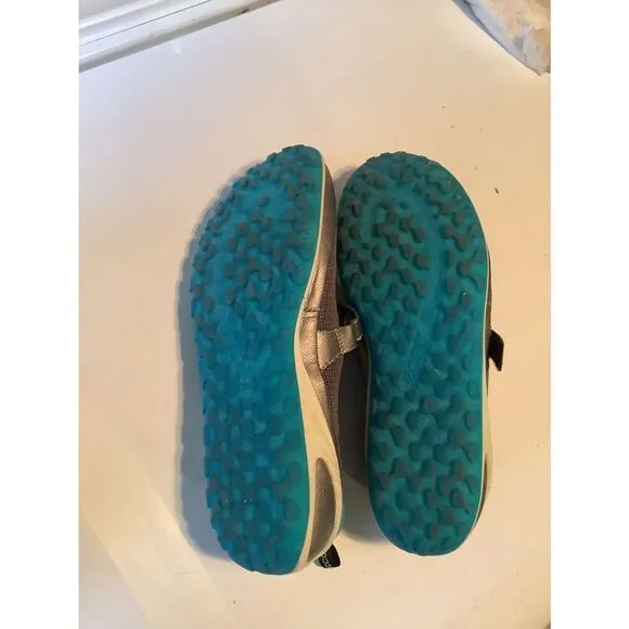 Ecco Biom Women’s Natural Motion Shoes (SZ 8.5)