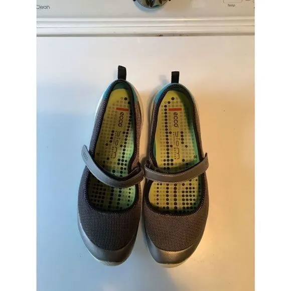 Ecco Biom Women’s Natural Motion Shoes (SZ 8.5)