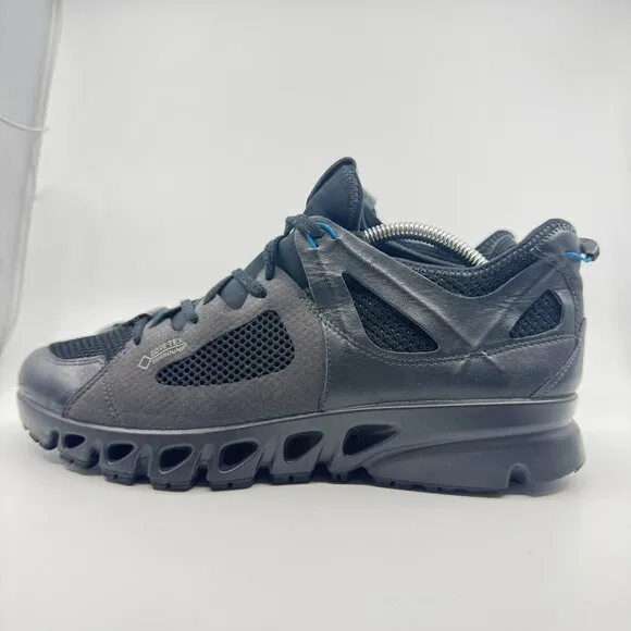 Ecco Shoes Men 9 Black Multi-Vent Gore-Tex Waterproof Hiking Low Top Waterproof