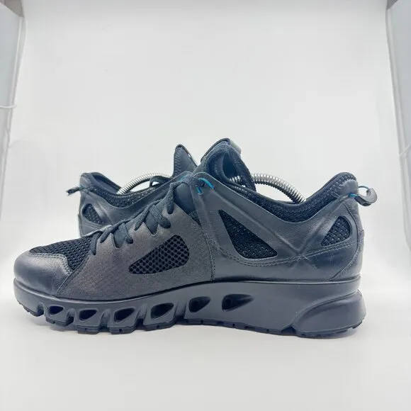Ecco Shoes Men 9 Black Multi-Vent Gore-Tex Waterproof Hiking Low Top Waterproof