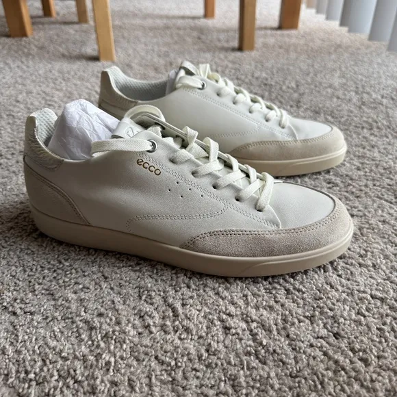 ECCO Street lite W White/Gold Size US 9 - 9.5