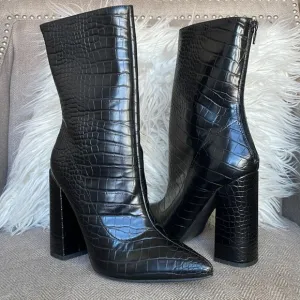 EGO “Chesta” Boots