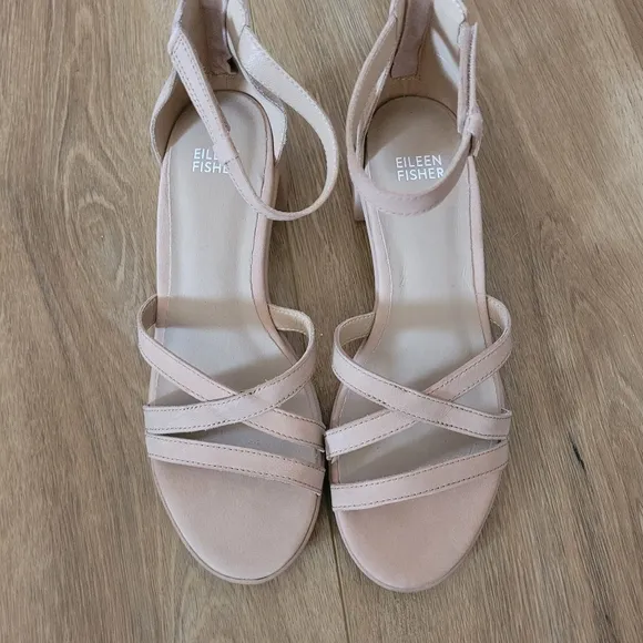 Eileen Fishet Noni Sandals Khaki Tumbled Leather NWT
