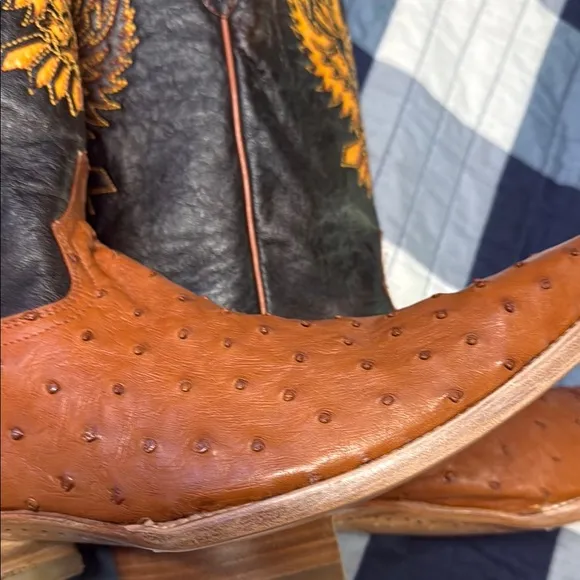 El General Black and Brown Cowboy Boots with Ornate Stitching