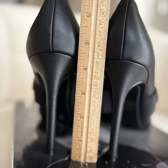 Elegant Black heels stylish modern shoes
