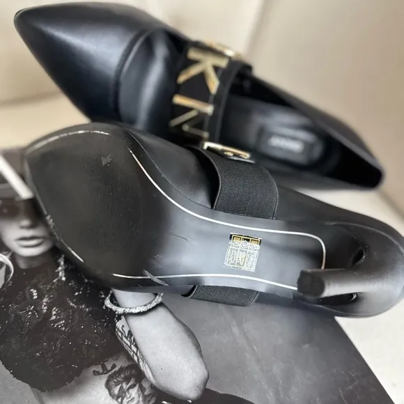 Elegant Black heels stylish modern shoes