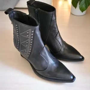 EMANUELE CRASTO Made in Italy Leather Booties with Studs women black-6.5