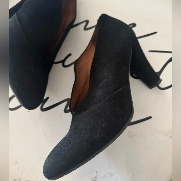 ERIC MICHAEL MADE IN PORTUGAL LEATHER ANKLE BOOTS 39