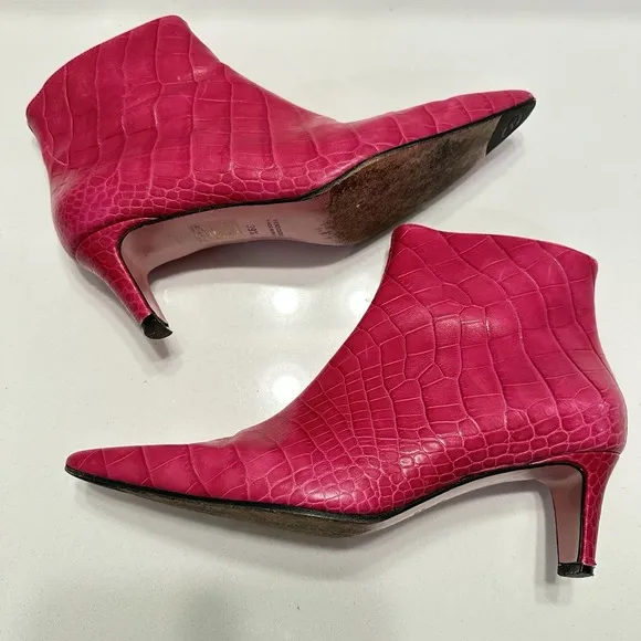 ESCADA PINK ANKLE BOOTIES CROC PATTERN PINTY TOE LOW HEEL Sz 39 1/2 Us 9 ITALY