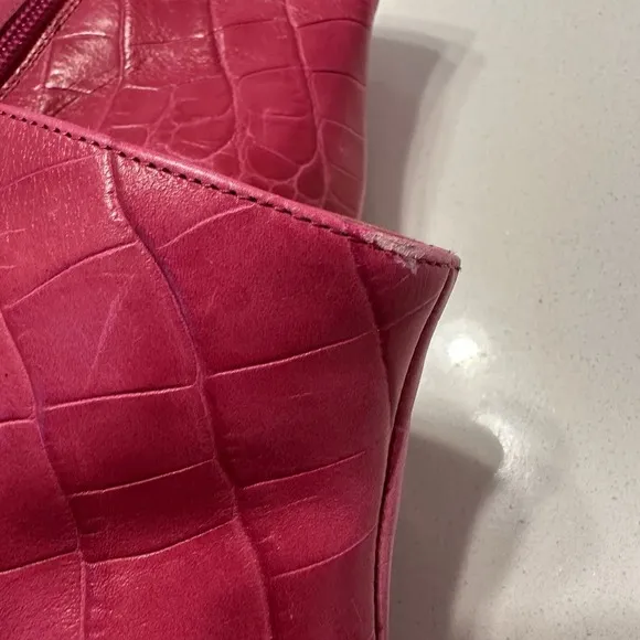 ESCADA PINK ANKLE BOOTIES CROC PATTERN PINTY TOE LOW HEEL Sz 39 1/2 Us 9 ITALY