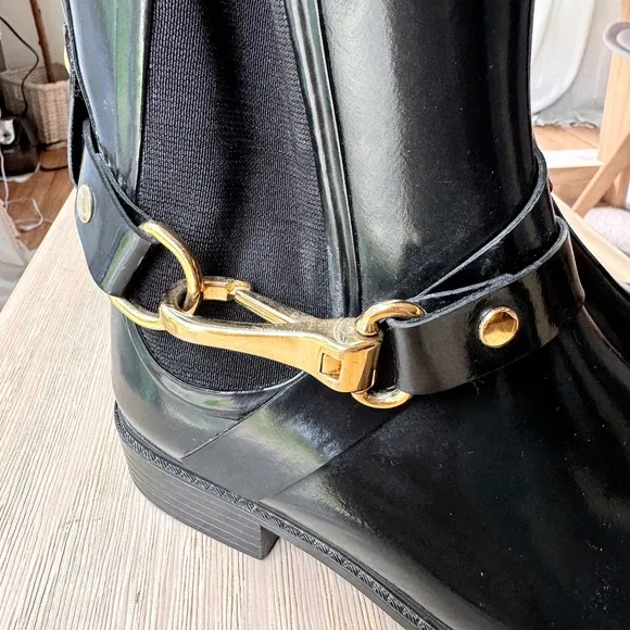 EUC Burberry Ackmar Ankle Rain Boots - 36 (6 US)
