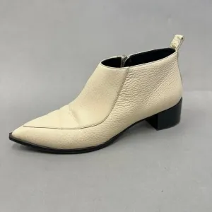 Everlane Boss Bootie in Bone/Ivory Pebbled Leather Pointed Toe Size 10