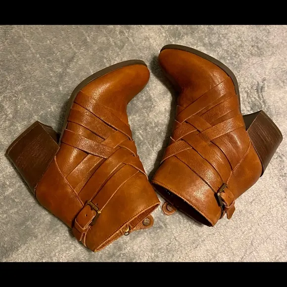Fabianelli Italian Leather Ankle Booties/ Boots