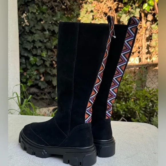 FARM Rio Boots Women's 7.5 Black Tall Suede LugSole Boots with Embroidery NWOT