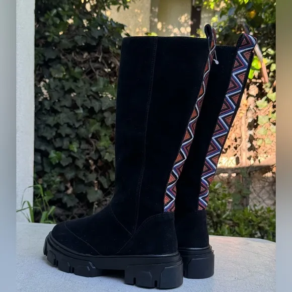 FARM Rio Boots Women's 7.5 Black Tall Suede LugSole Boots with Embroidery NWOT