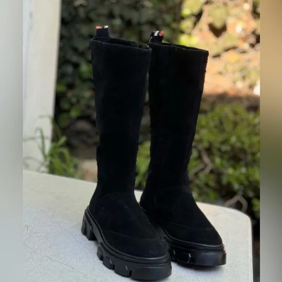 FARM Rio Boots Women's 7.5 Black Tall Suede LugSole Boots with Embroidery NWOT