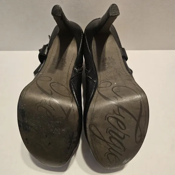 Fergie Black Heeled Boots with Decorative Straps