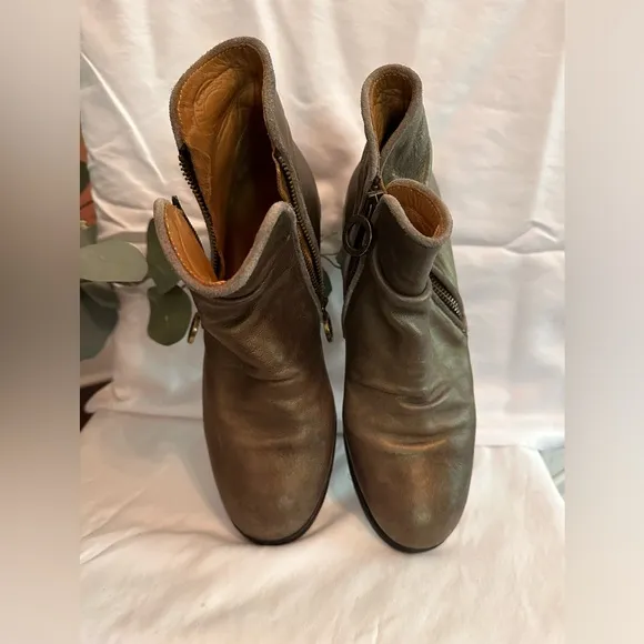 Fiorentini   Baker | mono | genuine leather | bronze | side zippers | 6.5 |boots