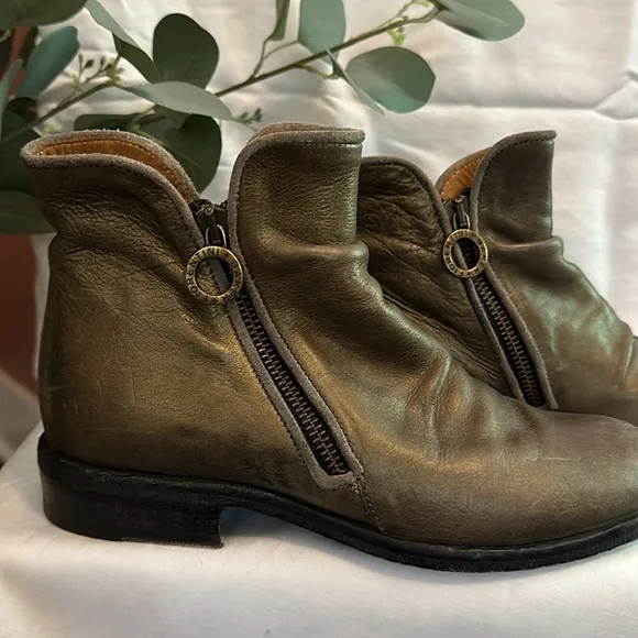 Fiorentini   Baker | mono | genuine leather | bronze | side zippers | 6.5 |boots