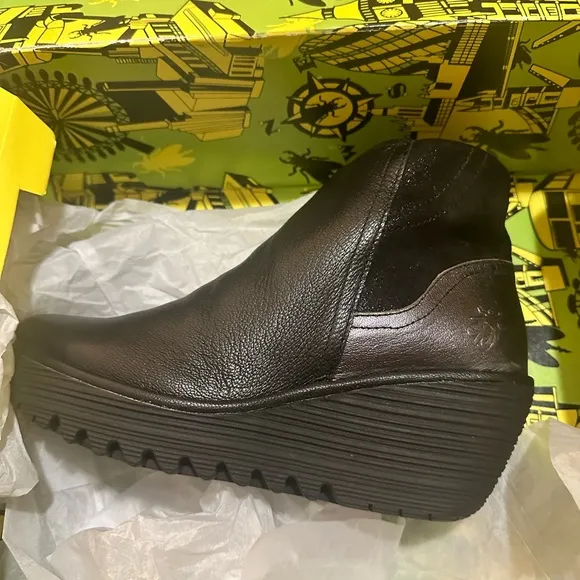 Fly London Yip Black Leather Zipped Wedge Round Toe Ankle Booties