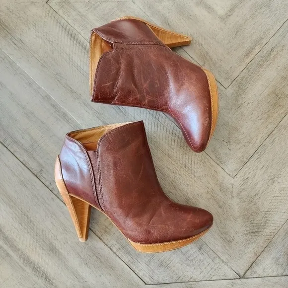 Fossil Leather Ankle Boots