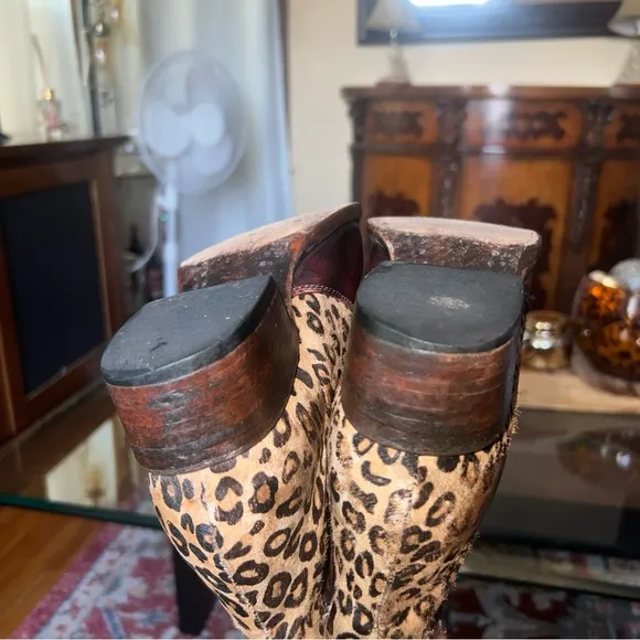 FREE BIRD By Steven  Print Leather Ankle Boots, pre loved 🥰