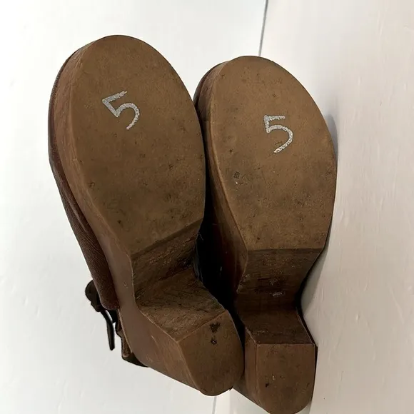 Free People Amber Orchard Clog size 38 or 7.5