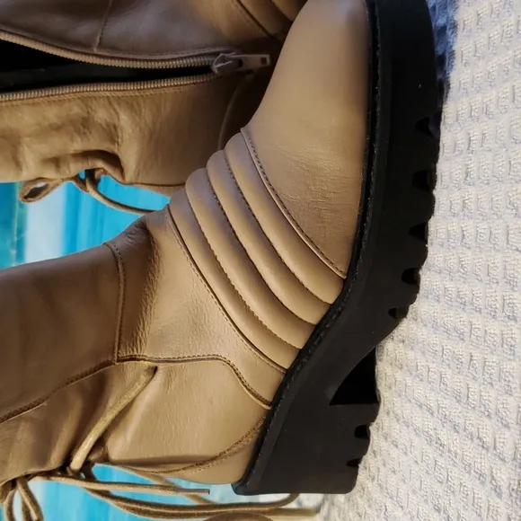 Free People Ankle boots women's size Eu 39 US 9