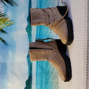 Free People Ankle boots women's size Eu 39 US 9