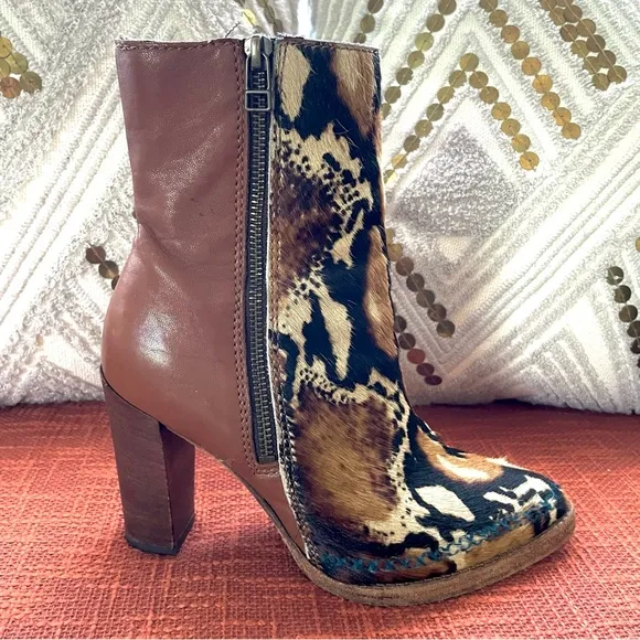 Free People Baroness Calf Hair Leather Leopard Print Booties in Brown 37 EUC