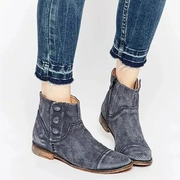 FREE PEOPLE Stylish Perforated Leather Ankle Boots