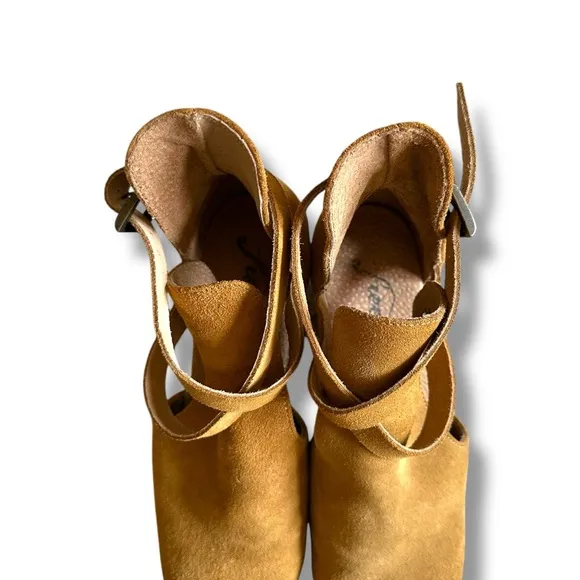 Free People Taupe Cedar Suede Buckle Platform Clogs Festival Boho Sz EU 39/9 US
