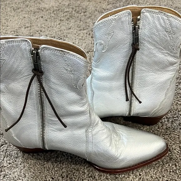 Free People Women's Silver Ankle Boots