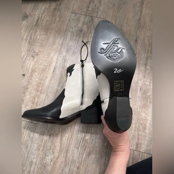 Free PeopleNew Frontier Western Boot in Arctic Fox Combo New Without Tags