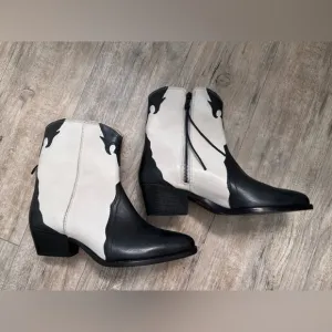 Free PeopleNew Frontier Western Boot in Arctic Fox Combo New Without Tags