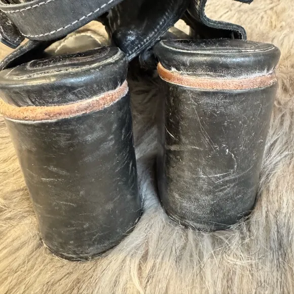 Freebird Black Heeled Leather Shoes with Chunky Heel and Buckle Straps Size 10