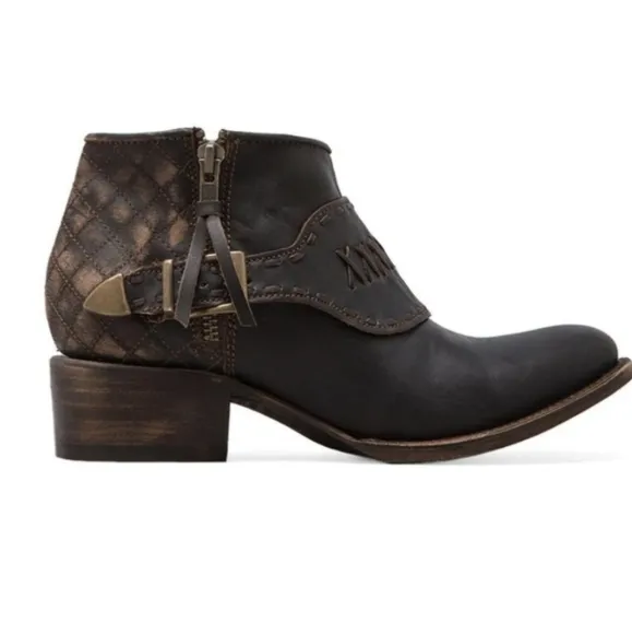 FreeBird GRAND Ankle Booties size 6