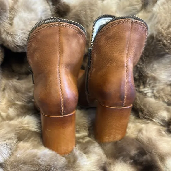 Freebird Jalessa Cognac Ankle Booties - Size 8 NWOB - RETIRED