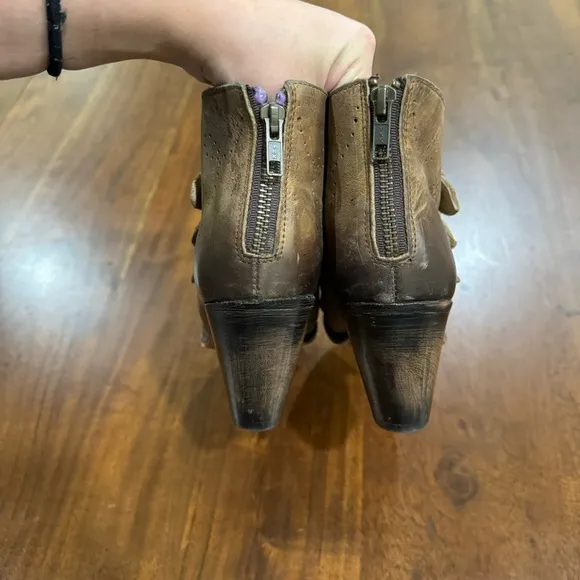 Freebird Malbc Distressed Cognac Leather Booties Boots Size 9