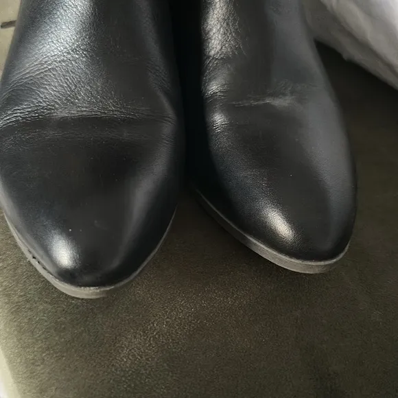 Frye black leather ankle boots size 8.5