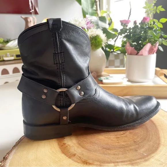Frye Black Leather Ankle Harness Boots | Size 8