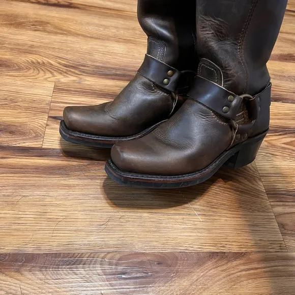 Frye Boots 12R Belted Harness Boots 77250-2 Square Toe Women’s Size 5 1/2