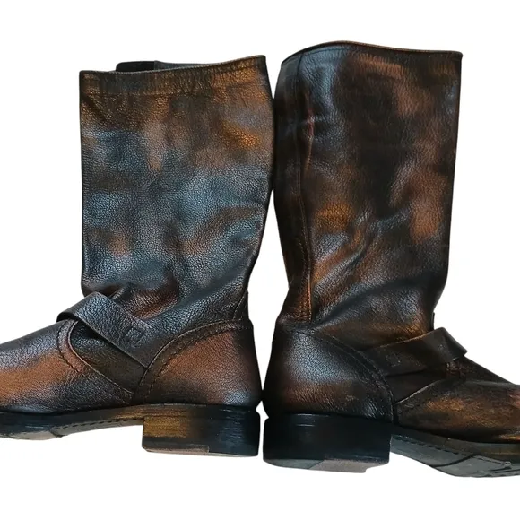 Frye Boots Italian Leather Antiqued Metallic Hardware Rounded Toe Rubber Soles