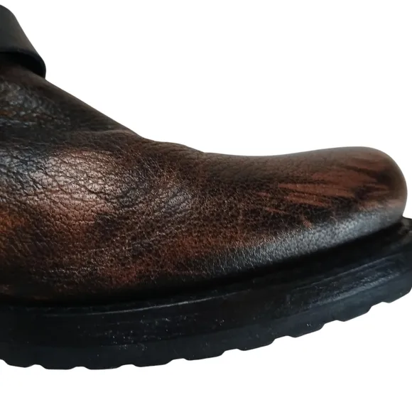 Frye Boots Italian Leather Antiqued Metallic Hardware Rounded Toe Rubber Soles