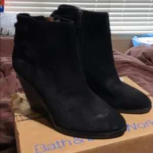 Frye Brand. EUC!